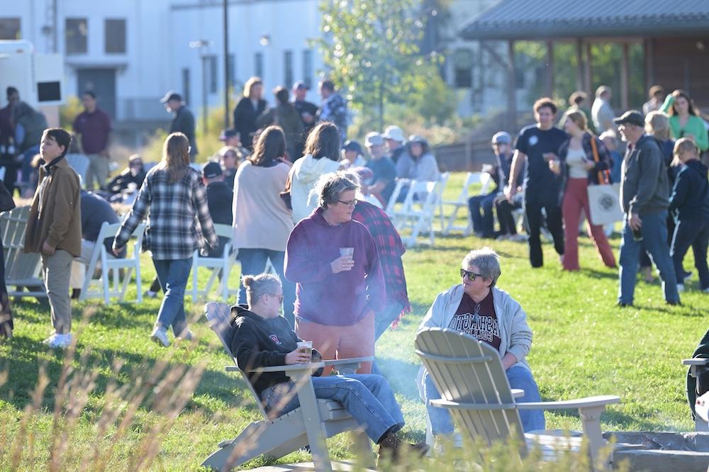 homecoming waterfront picnic